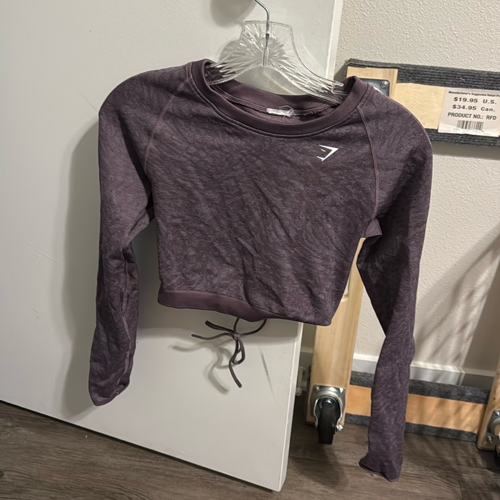 Purple gym shark cropped long sleeve workout top